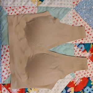 True and co medium tan bra